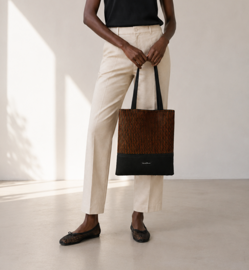 CNR 235 Tote Bag Orange model shot 2
