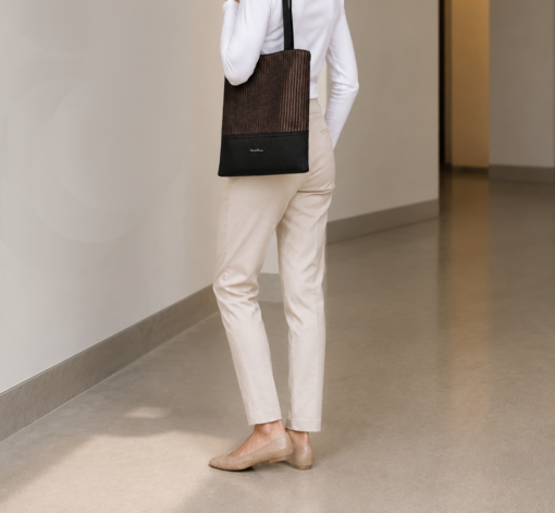 CNR235 Tote Bag Purple model shot 2